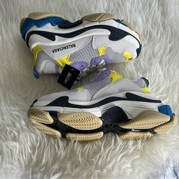 New Balenciaga Triple S Trainers Sneakers โ Womenโs Size 36 - Picture 8 of 12